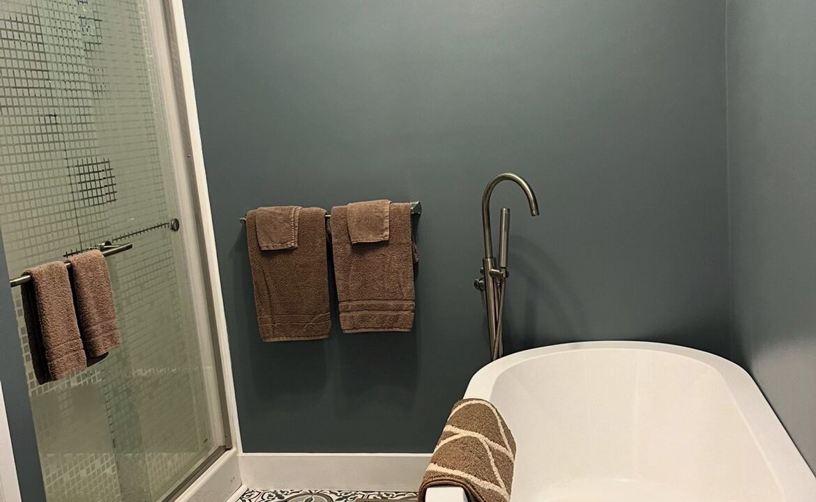 Photo of Bathroom in North Lima