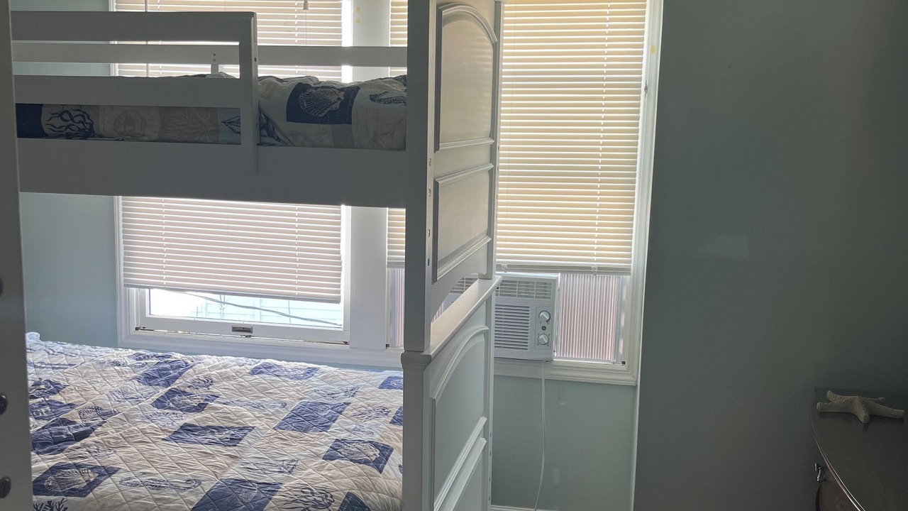 Photo of Bedroom in Ortley Beach