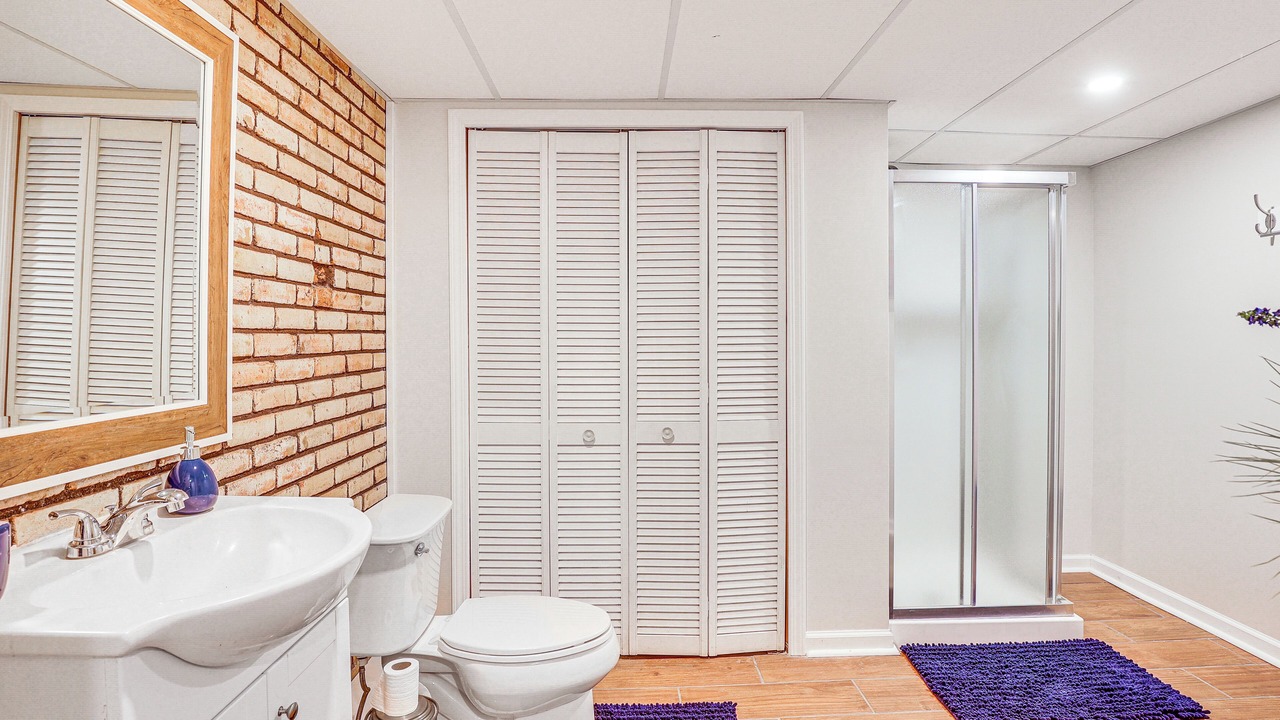 Photo of Bathroom in New Philadelphia