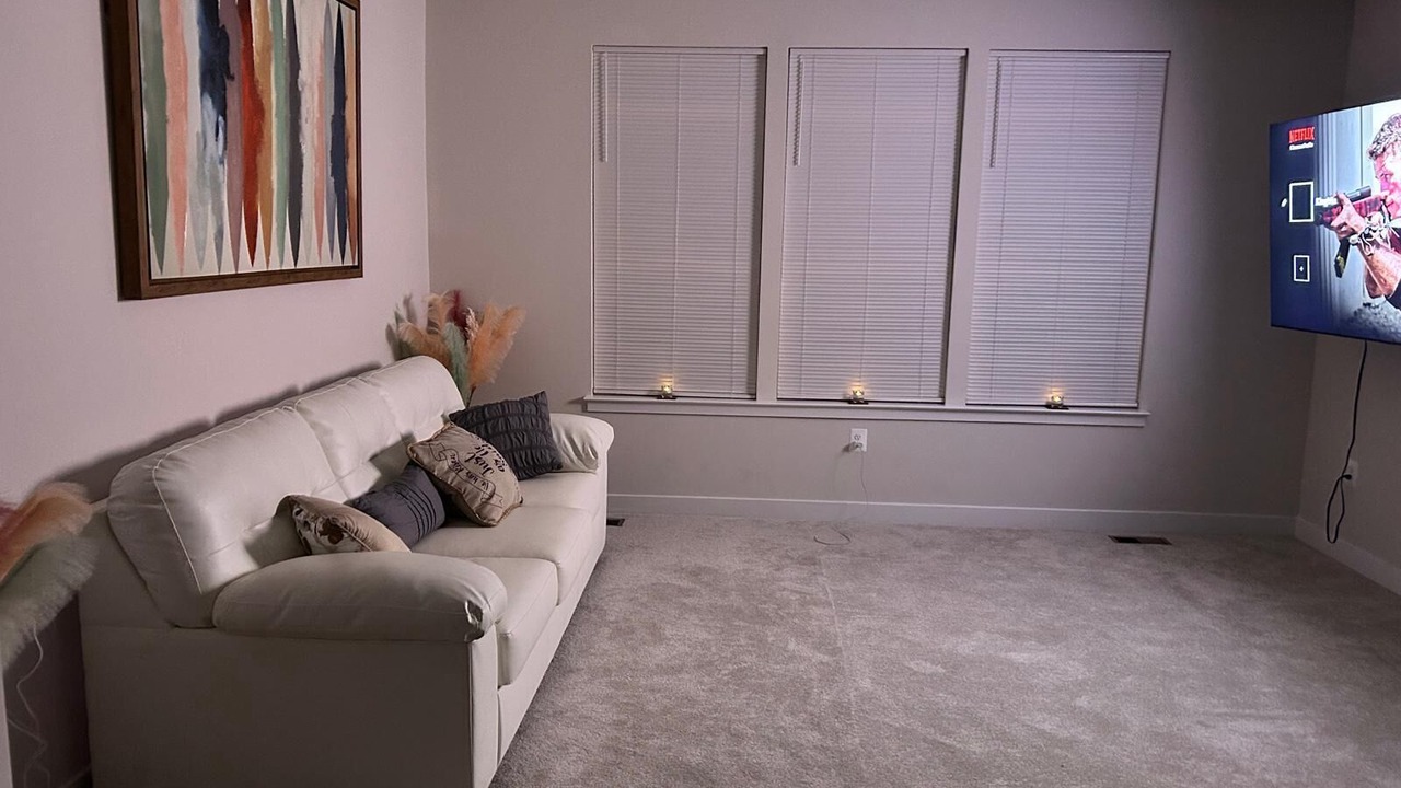 Photo of Livingroom in Glen Burnie