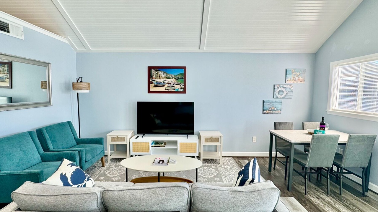 Photo of Bedroom in Riviera Beach