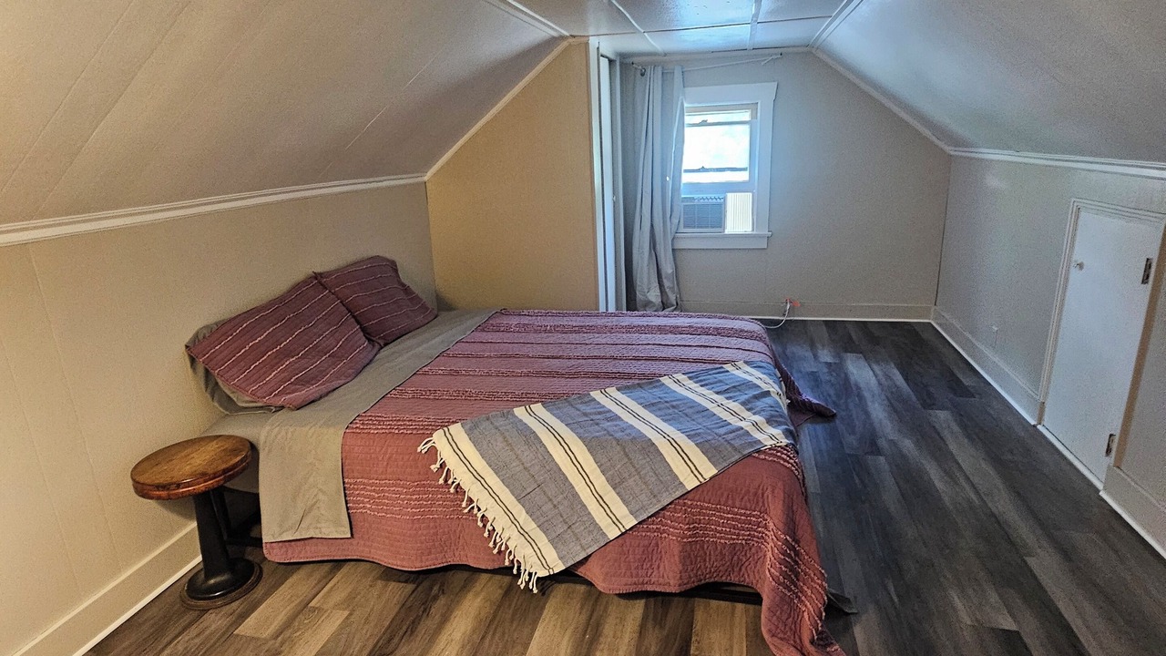 Photo of Bedroom in Austintown