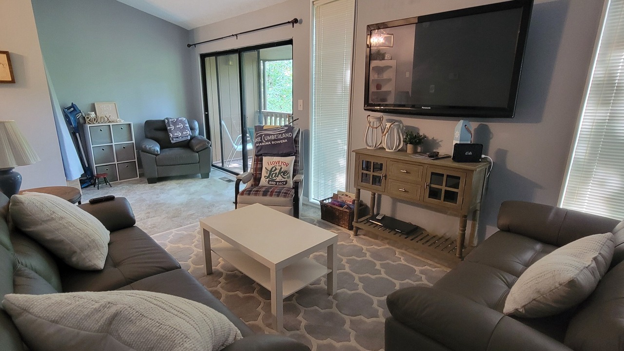 Photo of Livingroom in Jamestown
