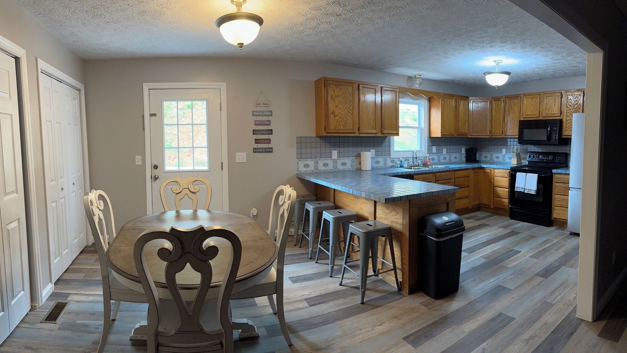 Photo of Kitchen in Big Creek