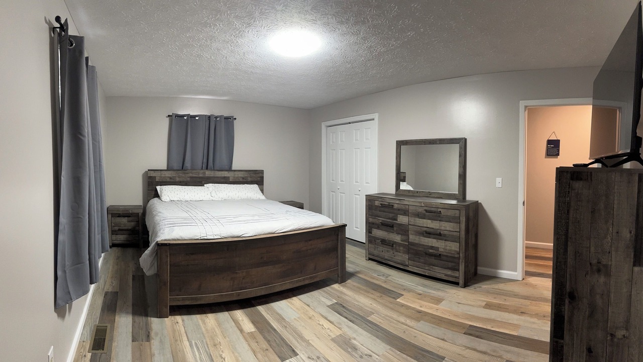 Photo of Bedroom in Big Creek
