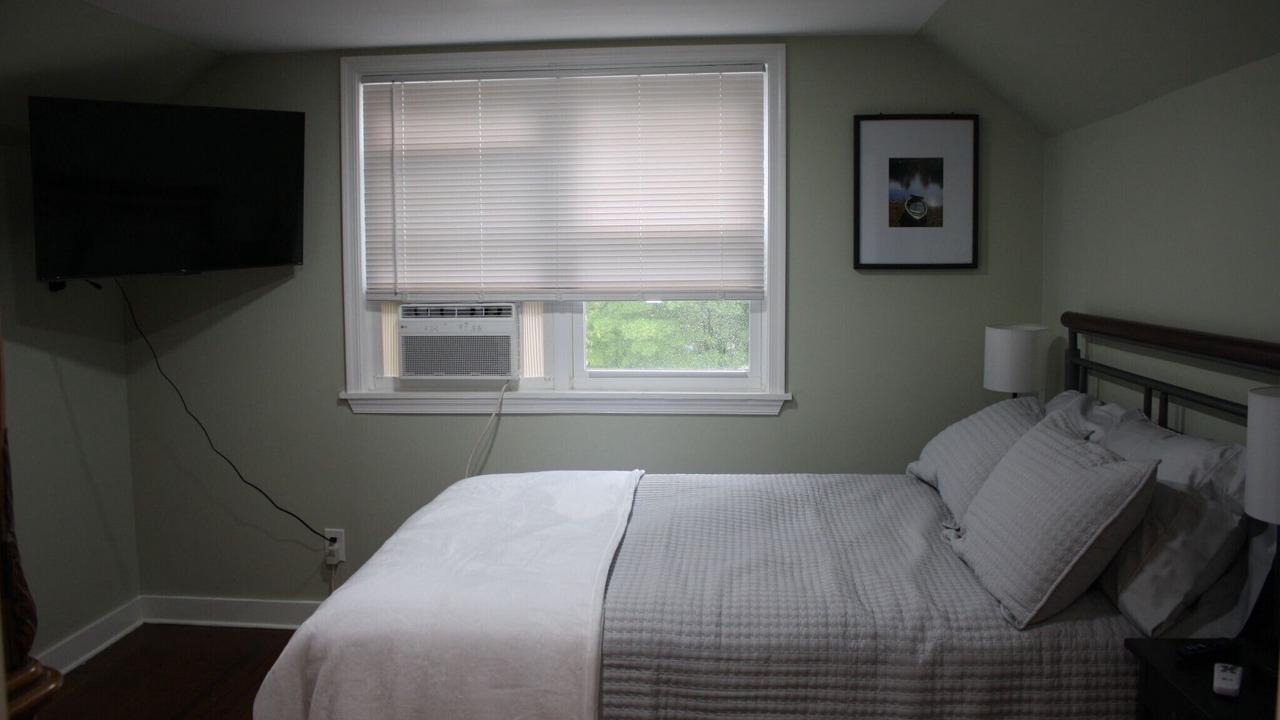 Photo of Bedroom in White Mills