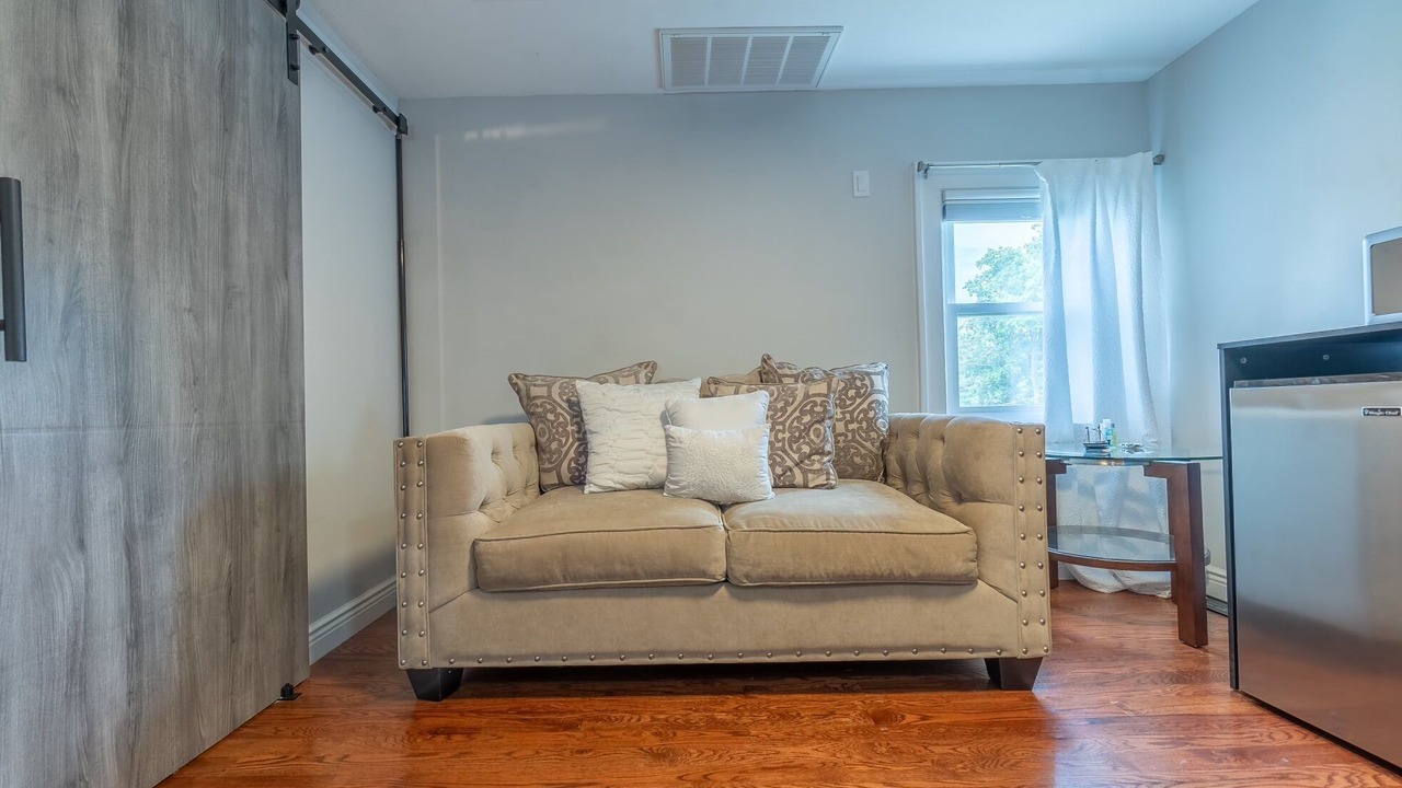Photo of Livingroom in Montclair