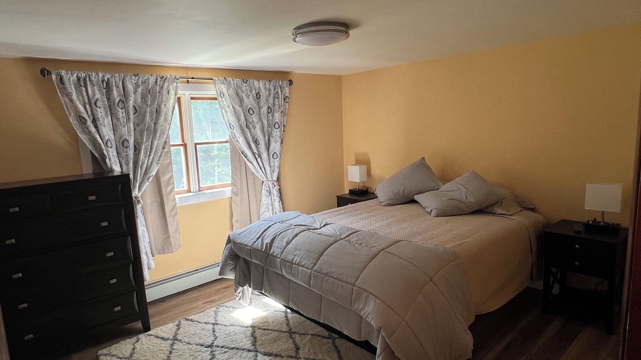 Photo of Bedroom in Mount Marion