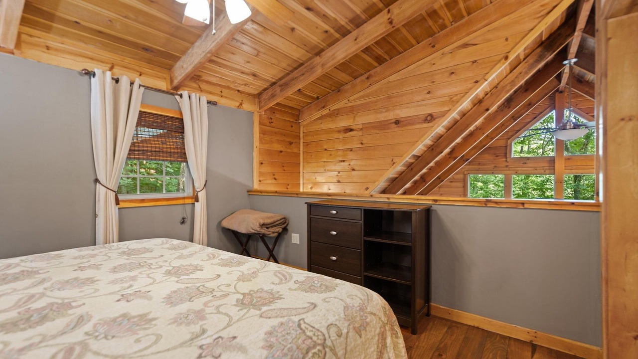 Photo of Bedroom in Slade