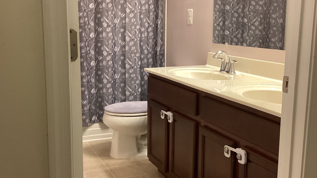 Photo of Bathroom in Laurel