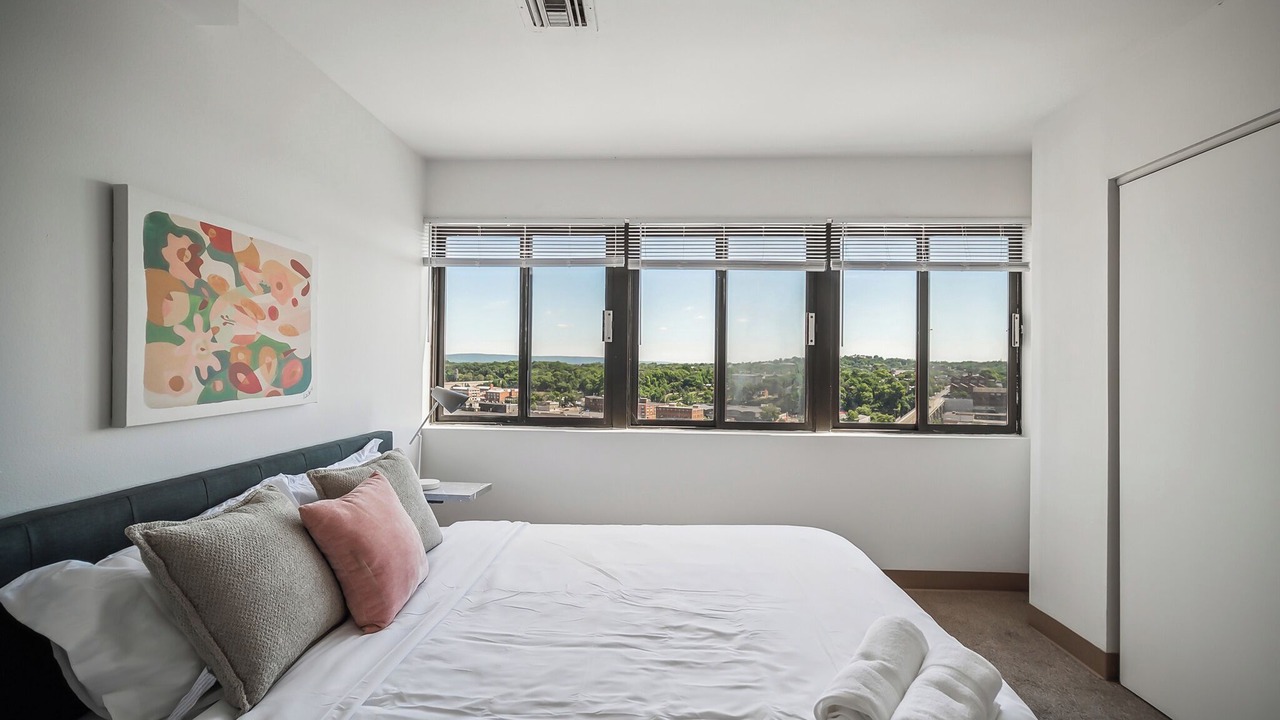 Photo of Bedroom in Downtown Harrisburg