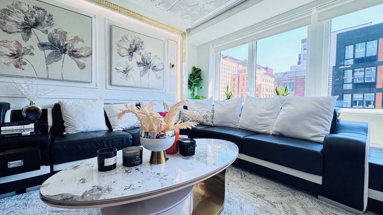 Photo of Livingroom in Central Park North