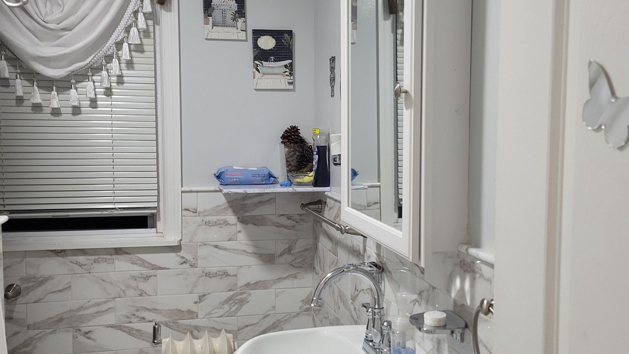Photo of Bathroom in Roselle