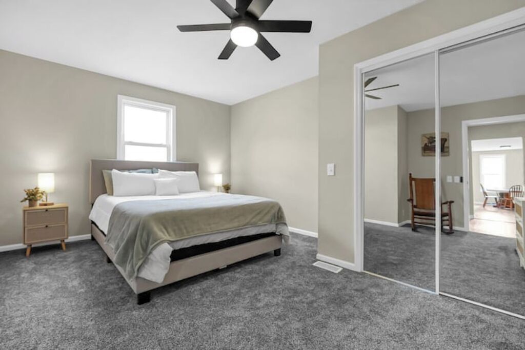 Photo of Bedroom in Laurelville