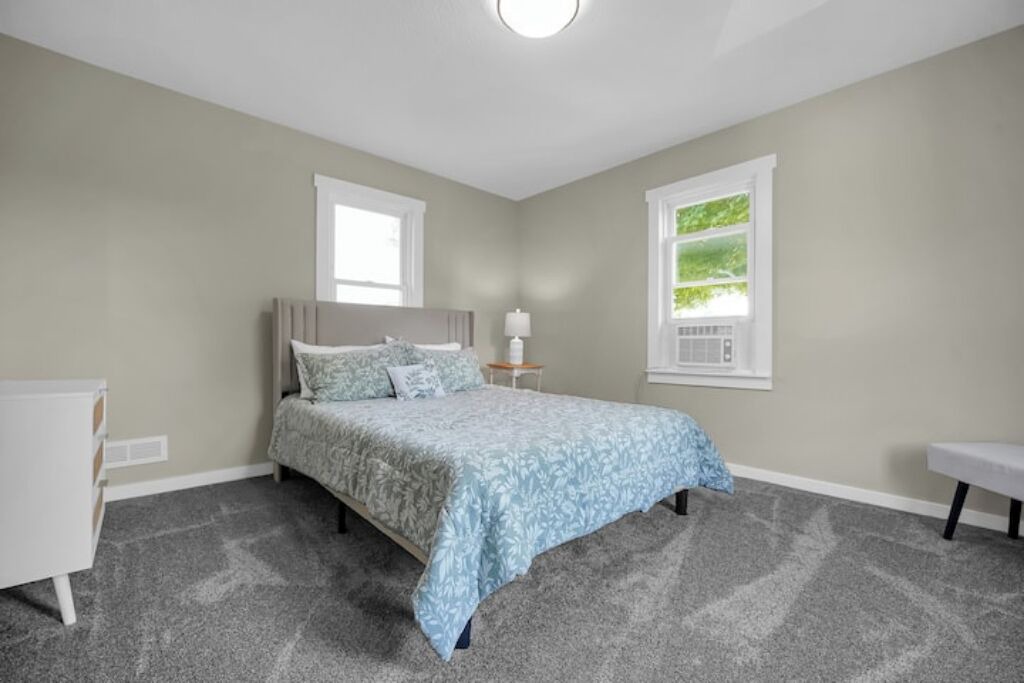Photo of Bedroom in Laurelville