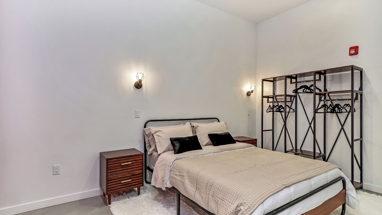 Photo of Bedroom in Center City East