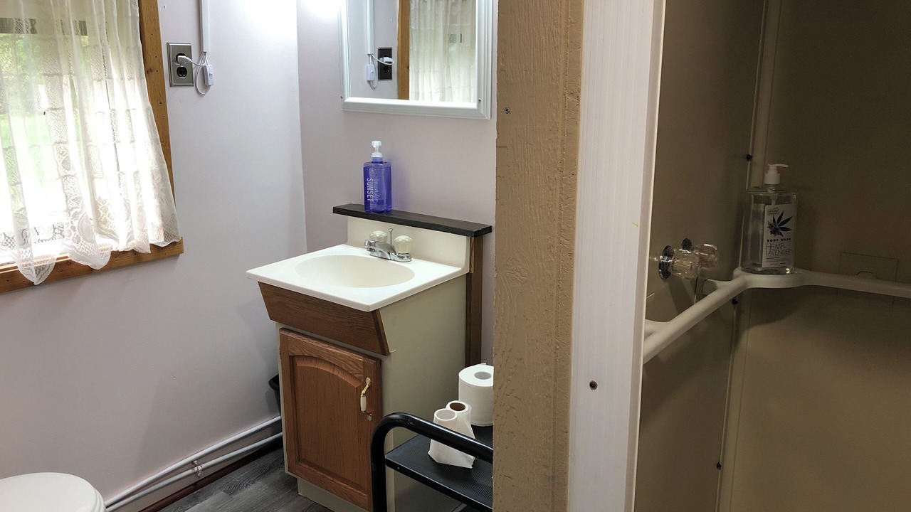Photo of Bathroom in Manns Choice