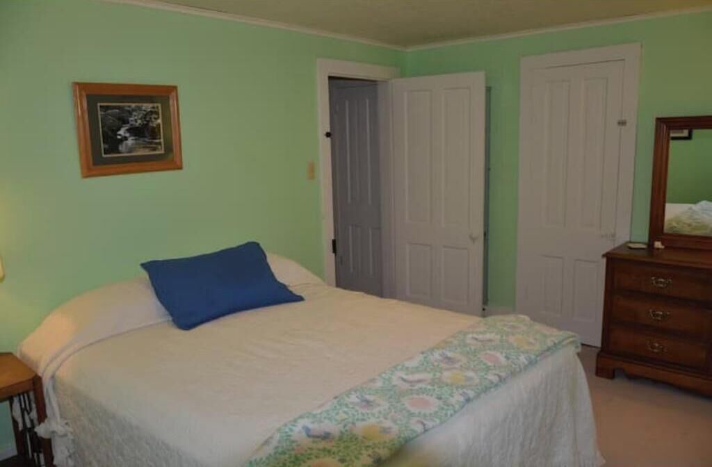 Photo of Bedroom in St. Marys