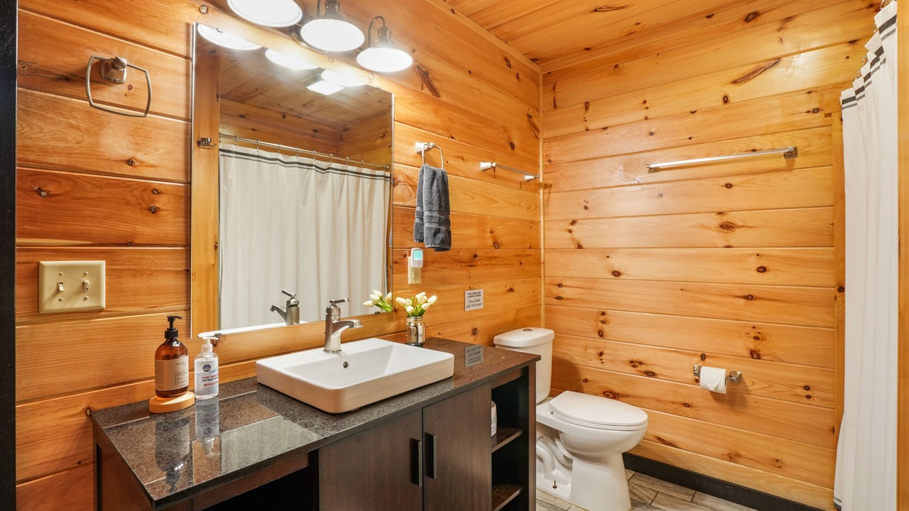 Photo of Bathroom in Sugar Grove