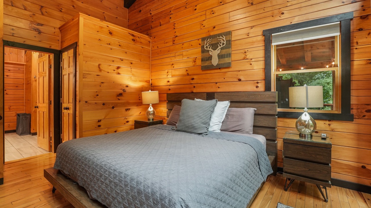 Photo of Bedroom in Sugar Grove