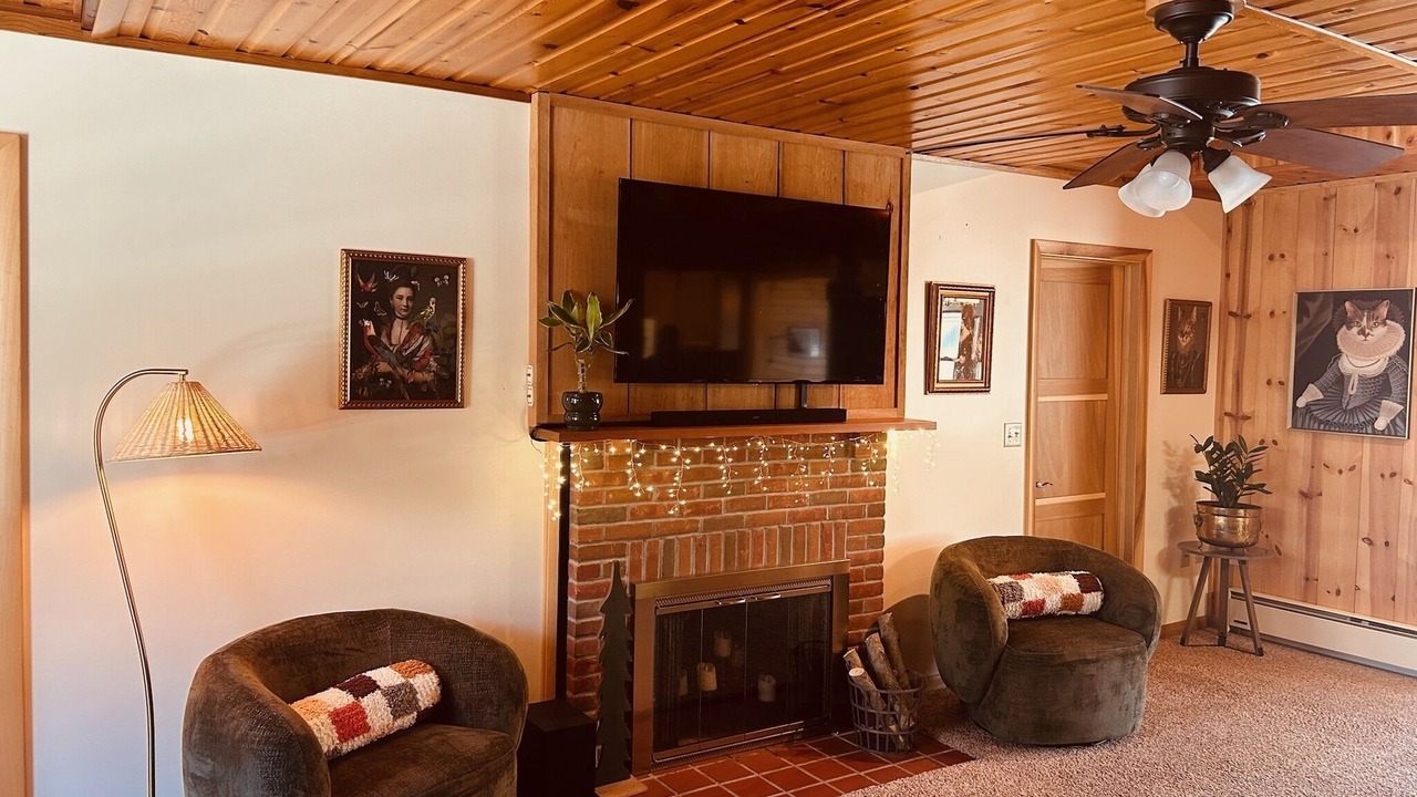 Photo of Livingroom in Burton