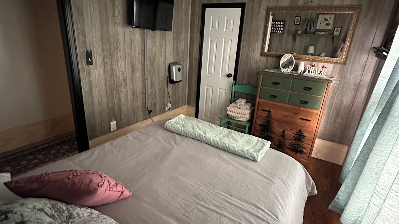 Photo of Bedroom in Everett