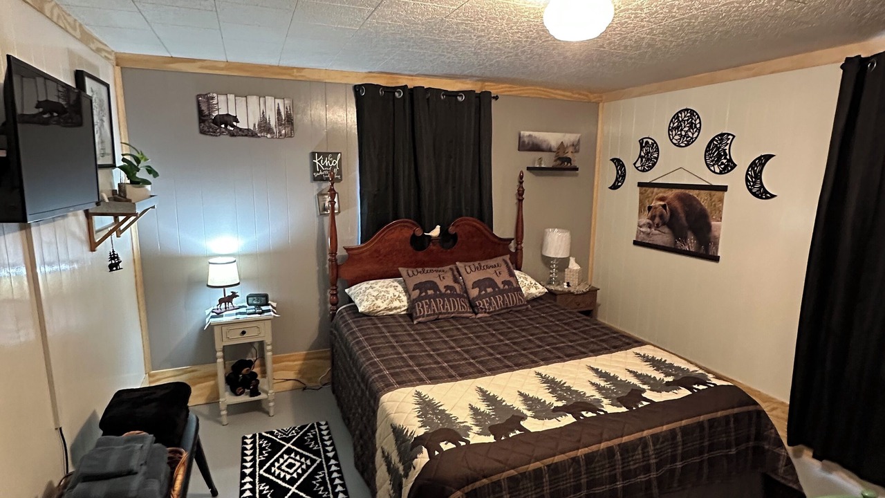 Photo of Bedroom in Everett