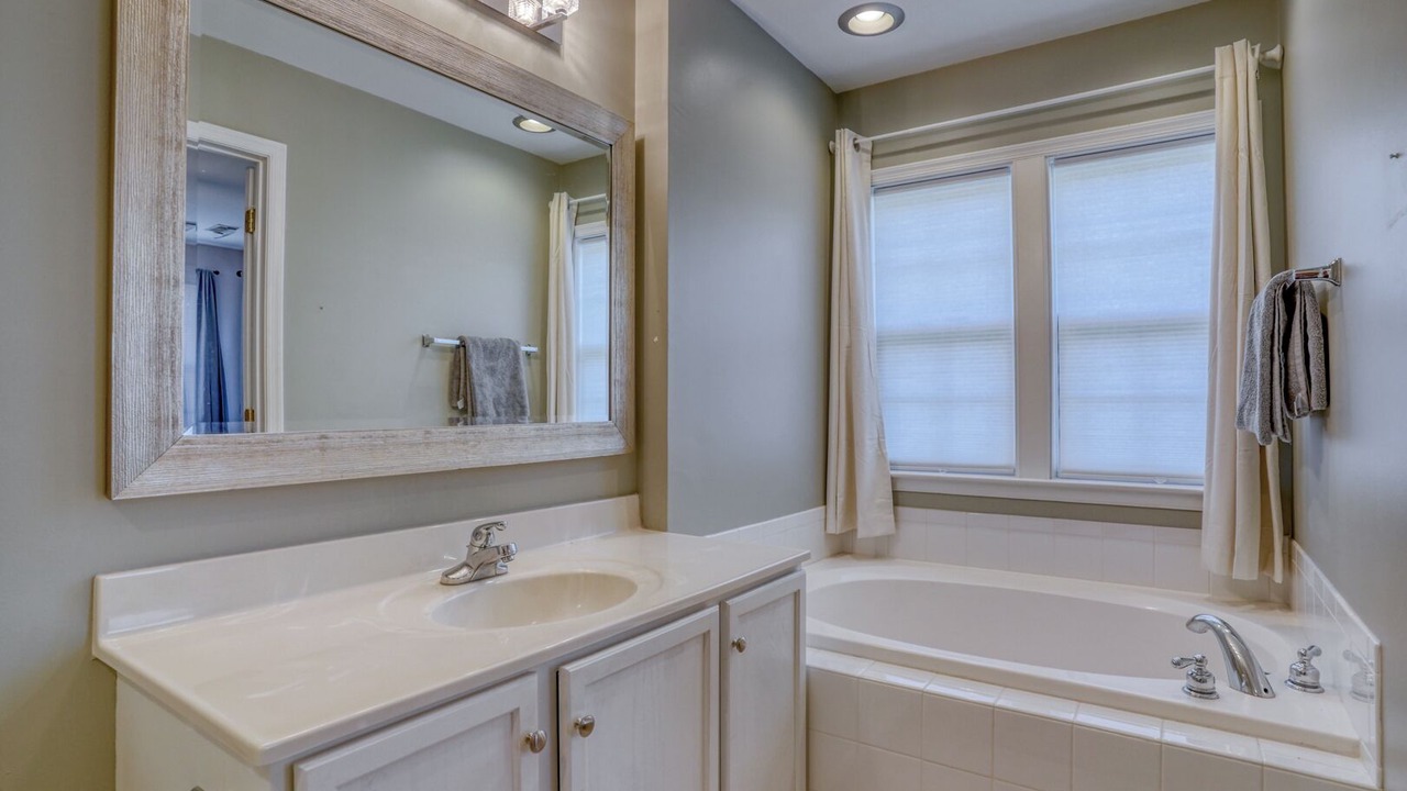 Photo of Bathroom in Long Neck