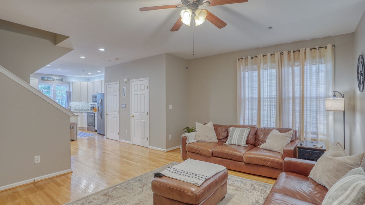 Photo of Livingroom in Long Neck