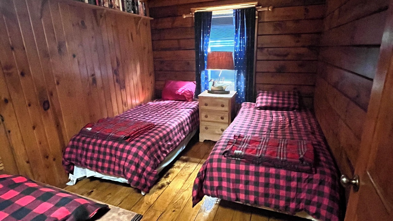 Photo of Bedroom in Long Eddy