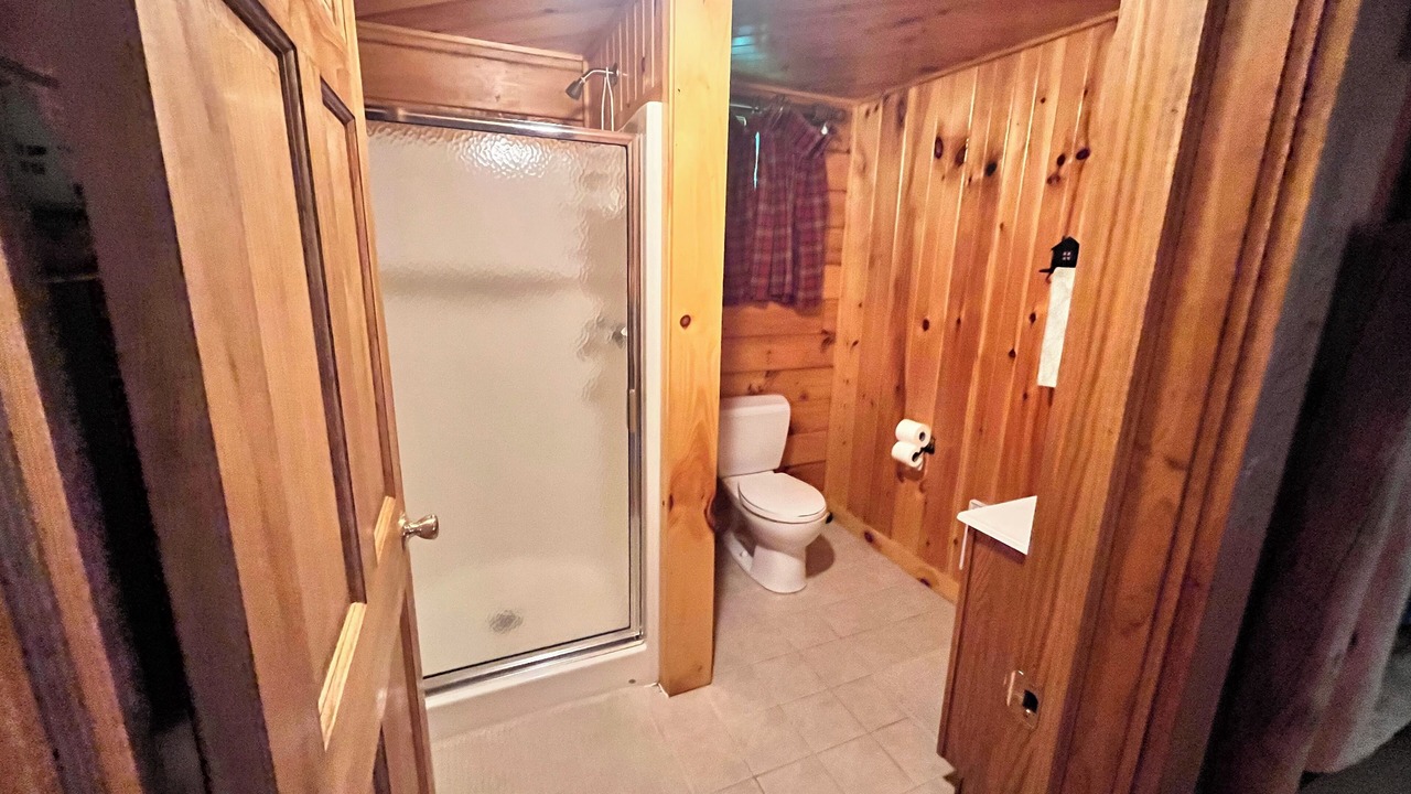 Photo of Bathroom in Long Eddy