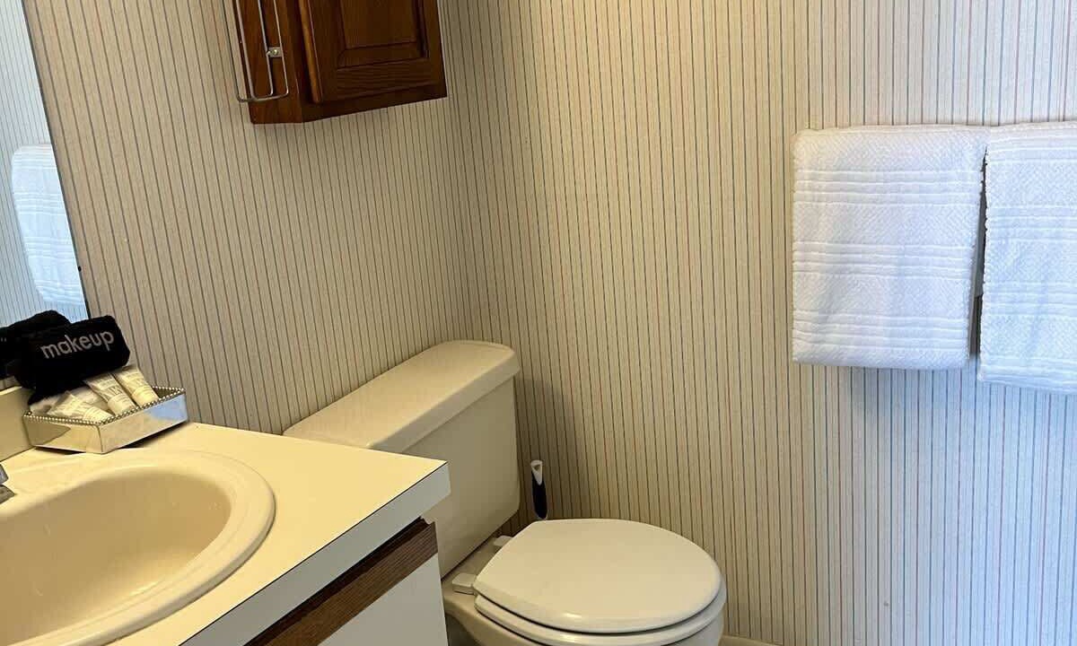 Photo of Bathroom in Stone Harbor