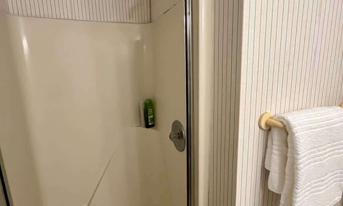 Photo of Bathroom in Stone Harbor