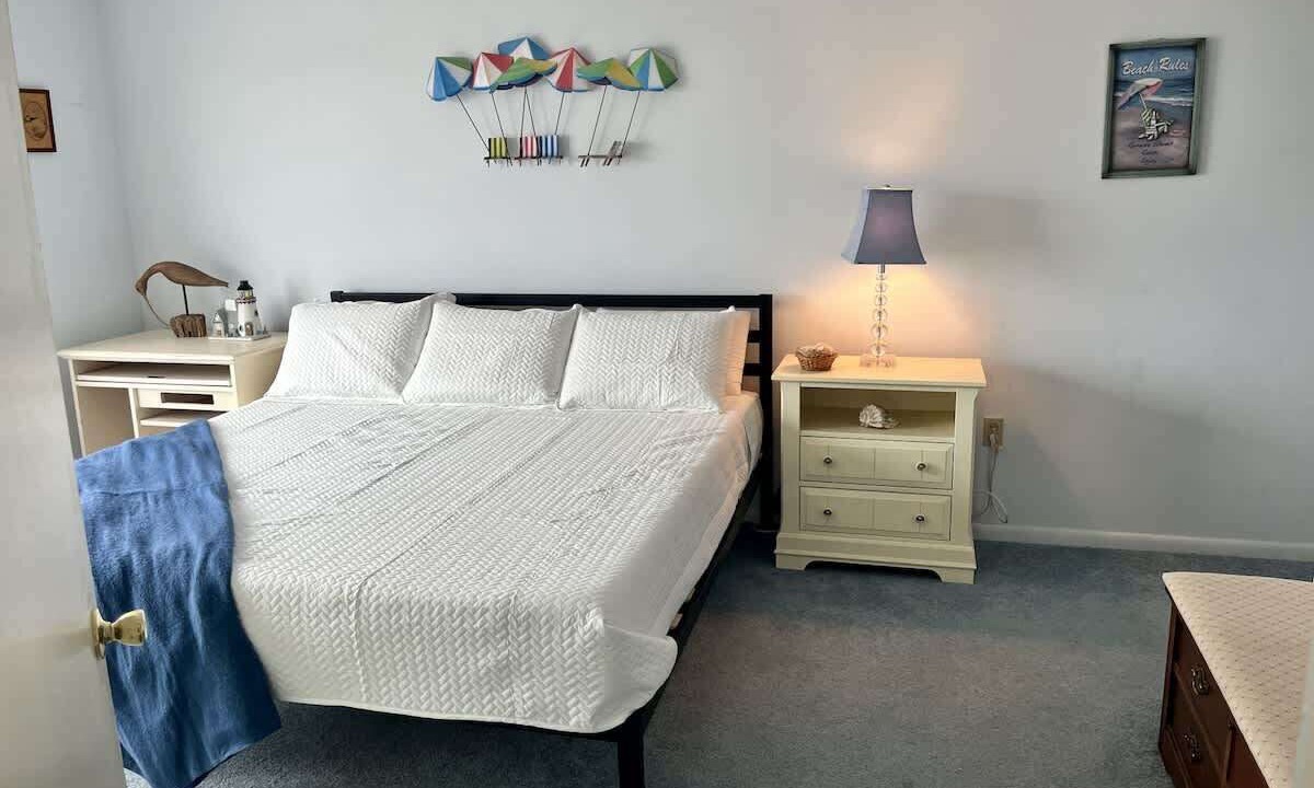 Photo of Bedroom in Stone Harbor