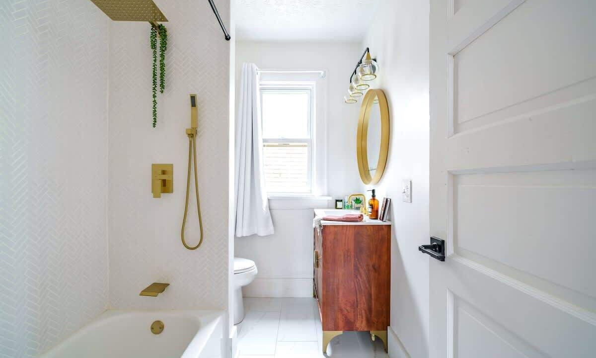Photo of Bathroom in Short North