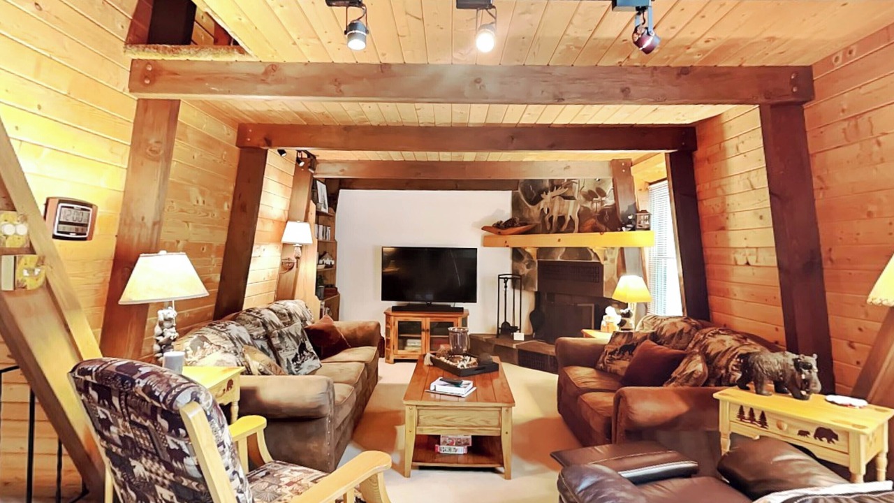 Photo of Bedroom in Sky Valley