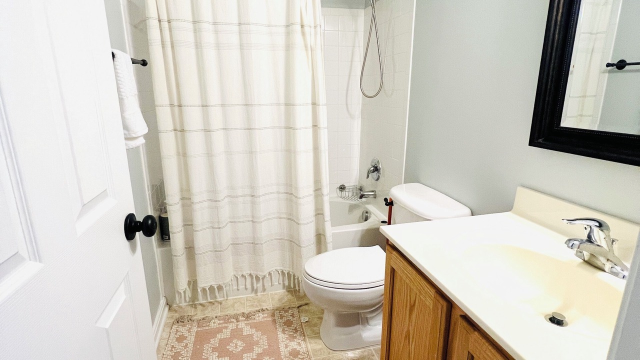 Photo of Bathroom in Inner Harbor