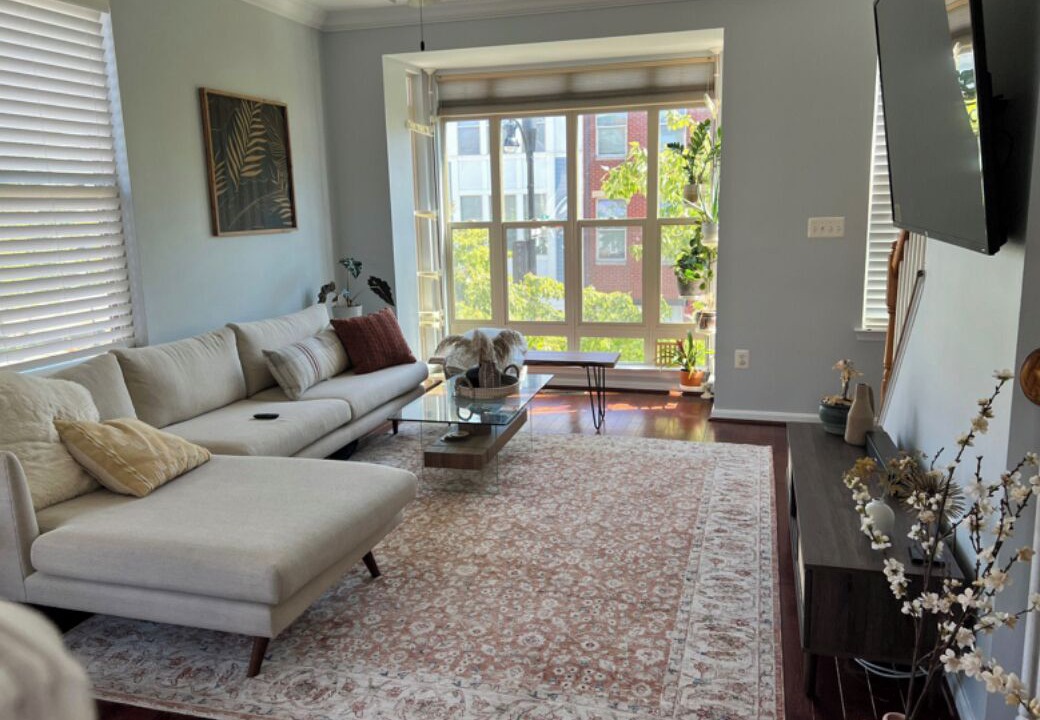 Photo of Livingroom in Inner Harbor