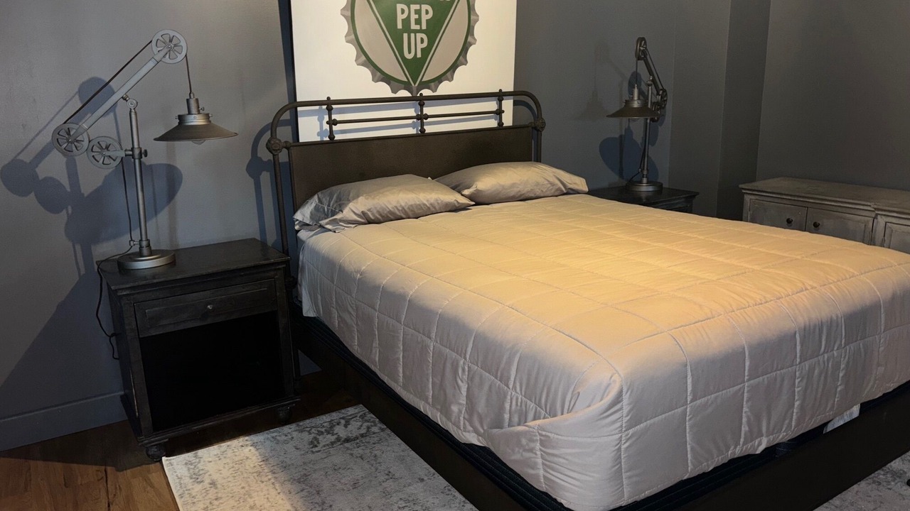 Photo of Bedroom in Mount Carmel