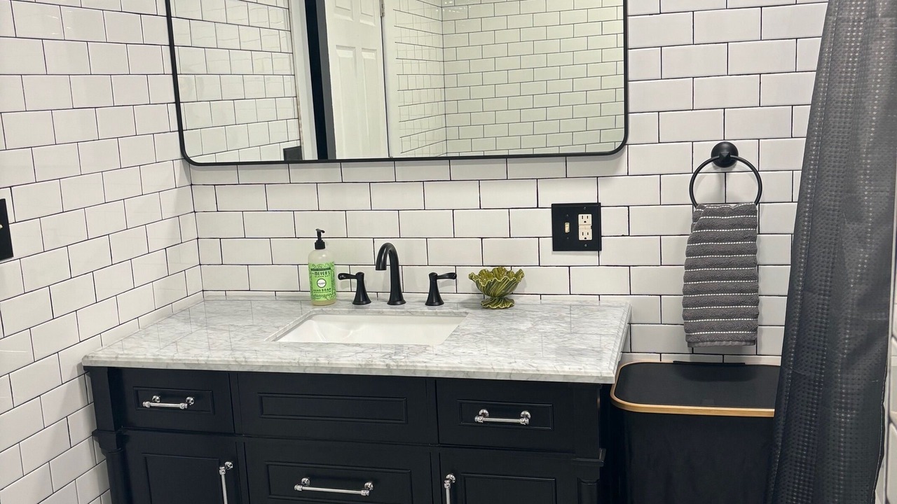 Photo of Bathroom in Mount Carmel