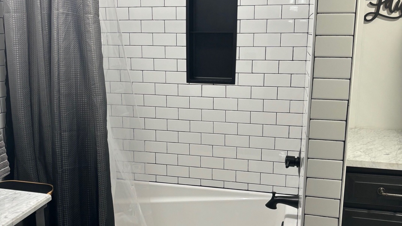 Photo of Bathroom in Mount Carmel