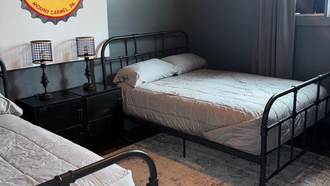 Photo of Bedroom in Mount Carmel