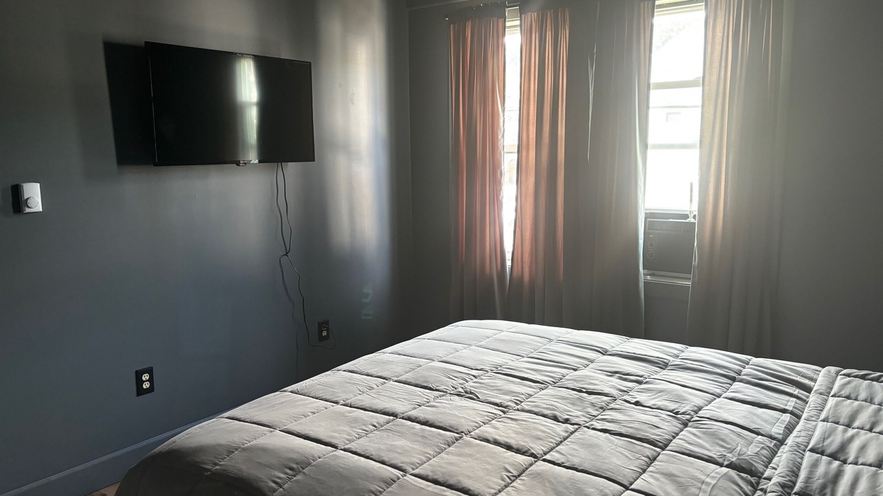 Photo of Bedroom in Mount Carmel