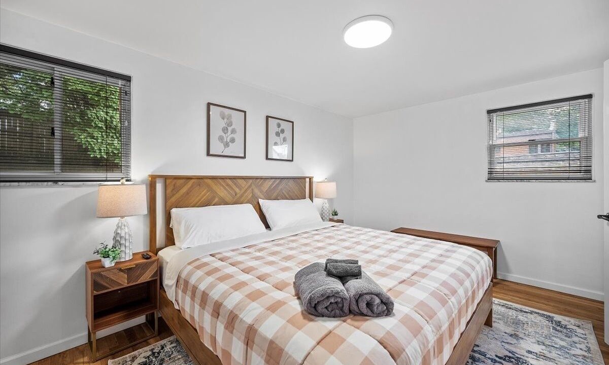 Photo of Bedroom in Squirrel Hill South