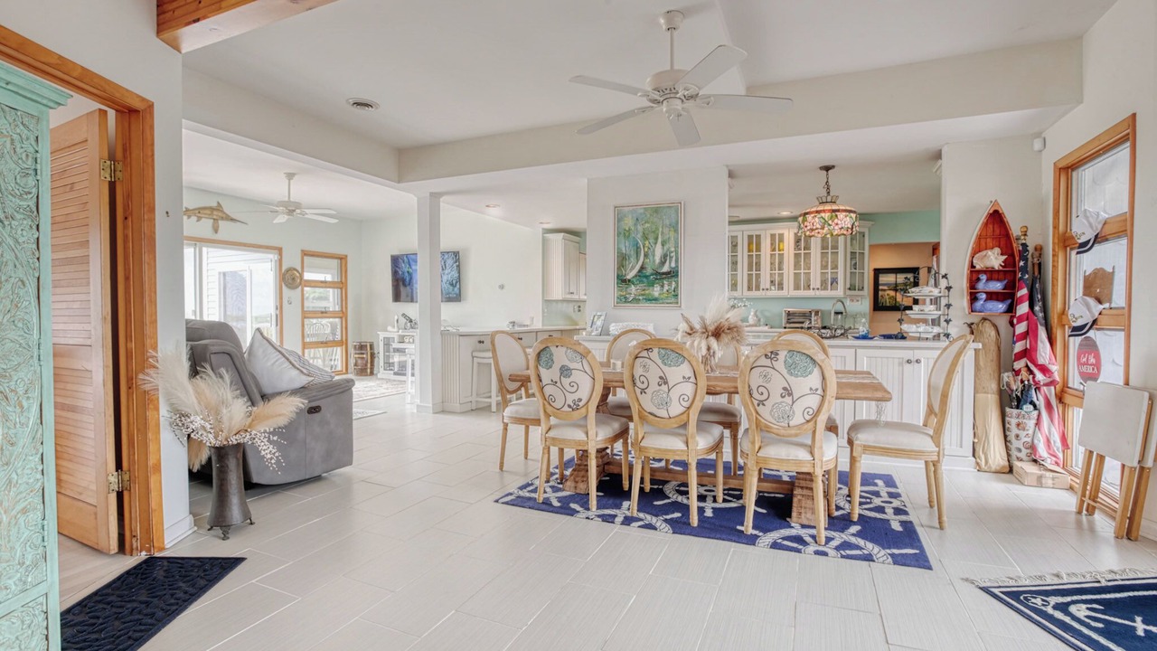 Photo of Bedroom in Mystic Island