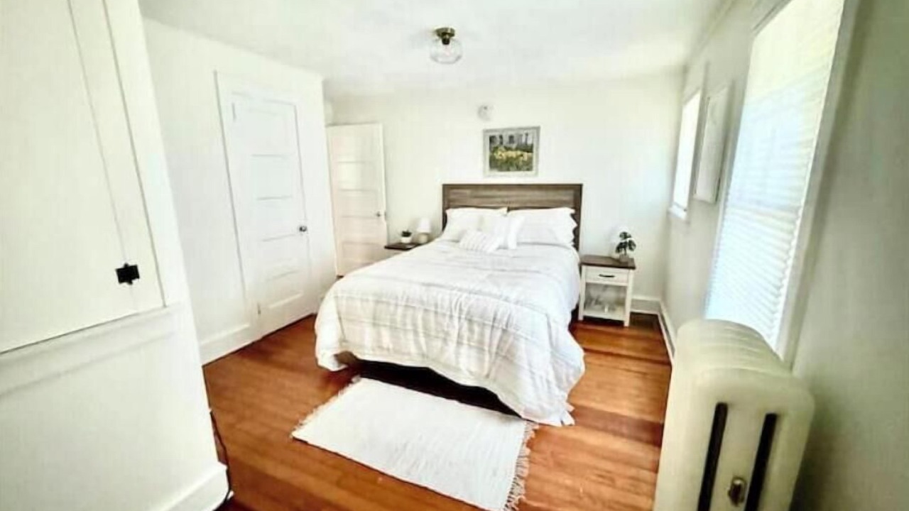 Photo of Bedroom in State College