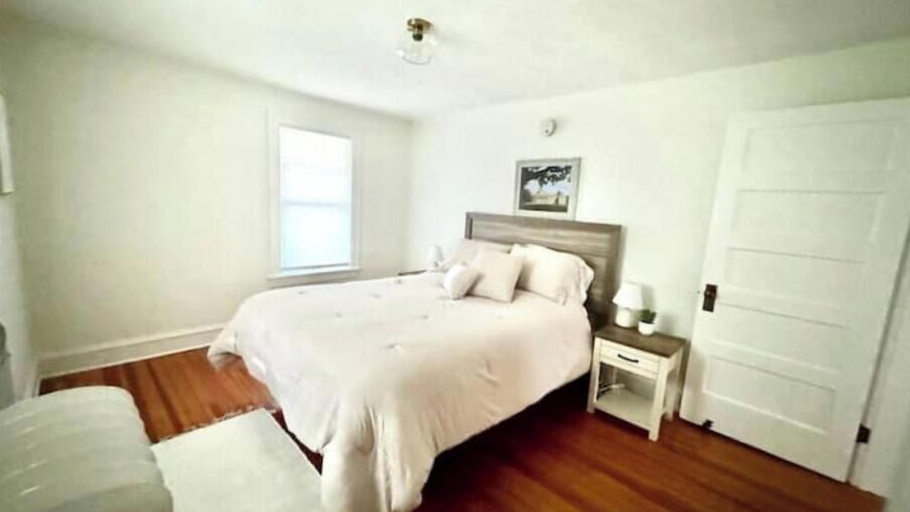 Photo of Bedroom in State College