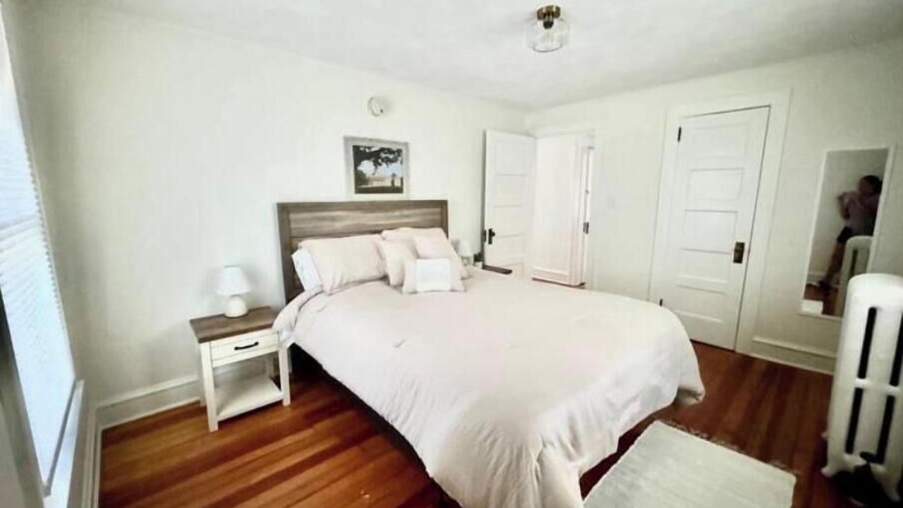 Photo of Bedroom in State College