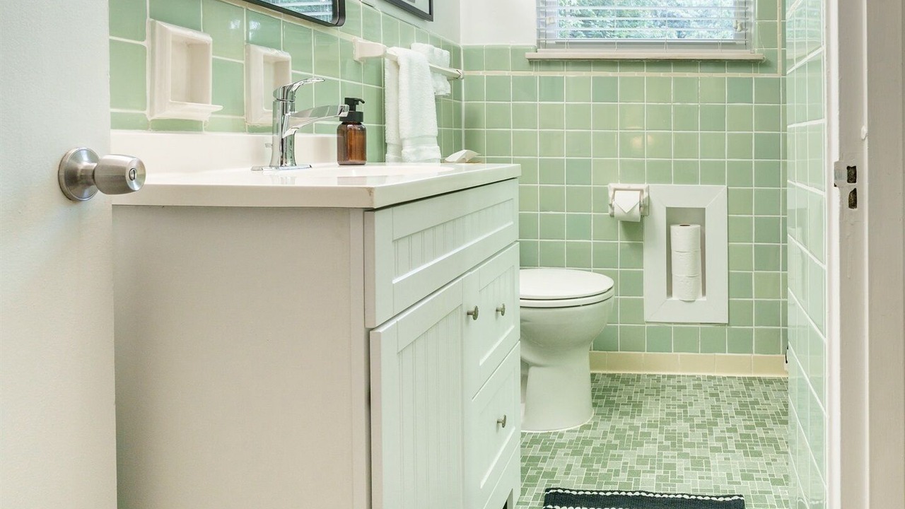 Photo of Bathroom in Inglewood