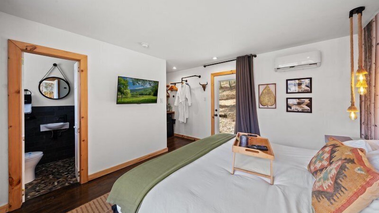Photo of Bedroom in Hancock